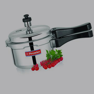 https://www.dtnj.com/cdn/shop/files/non-stick-cookware_1400x.jpg?v=1614733432